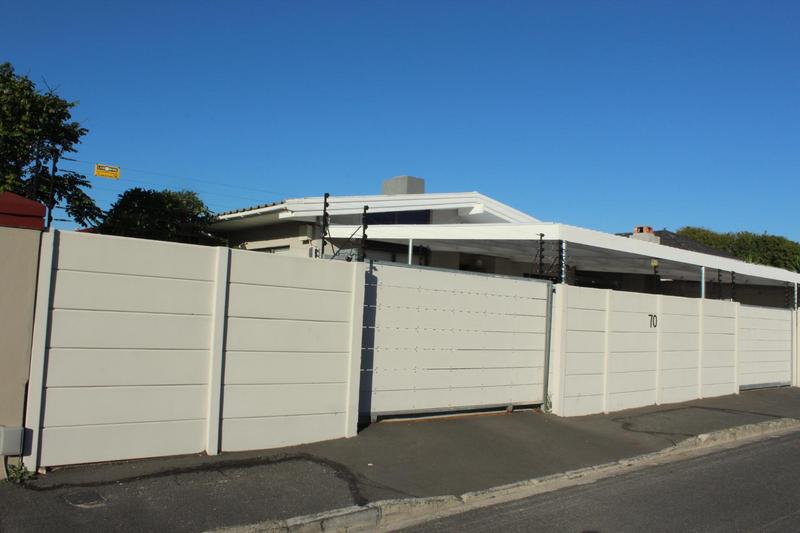 2 Bedroom Property for Sale in Churchill Estate Western Cape